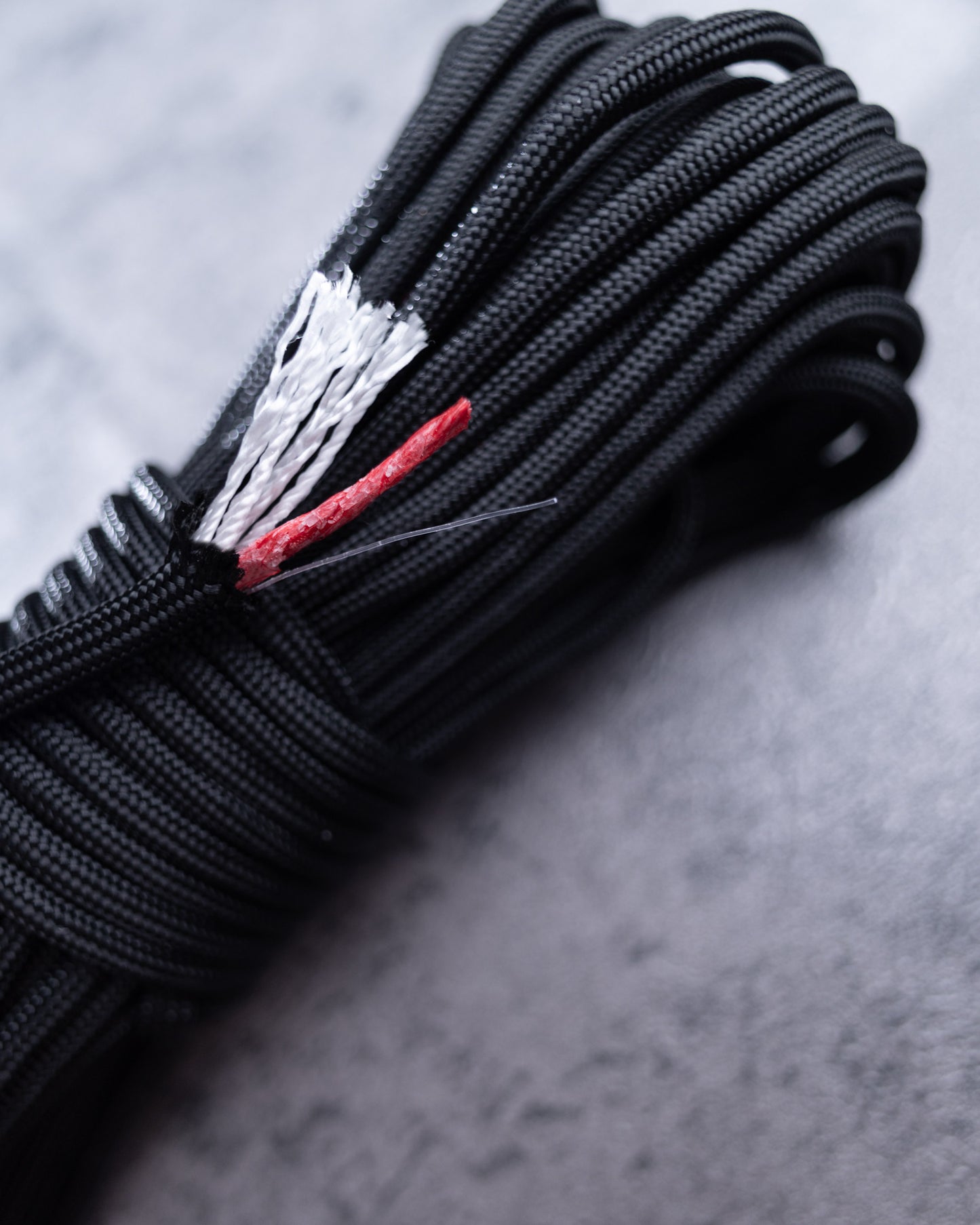 חוט פראקורד עם מנגנון הדלקה Gordian 550 Firecord - שחור