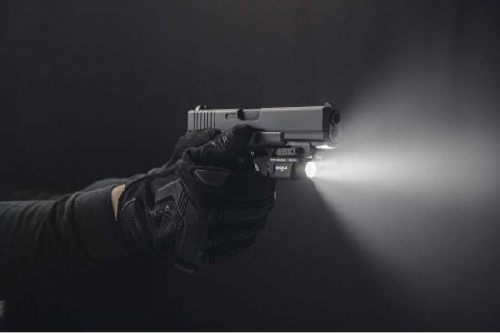 פנס טקטי קומפקטי לאקדח 700 לומן | Armytek Buckler M1 -  ARMYTEK -  פנס טקטי קומפקטי לאקדח 700 לומן | Armytek Buckler M1 -  Time to EDC.com -  