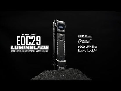 פנס יד הצפה נטען 6500 לומן EDC29 – טקטי, שטוח ודק, עוצמה למרחק 400 מטר